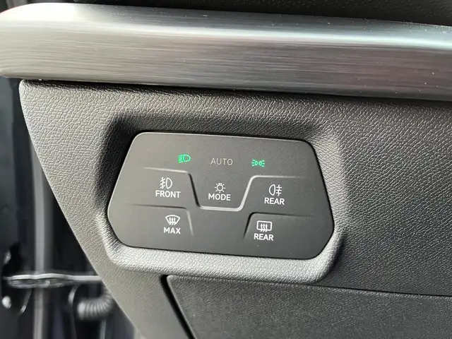 Cupra Leon view 6