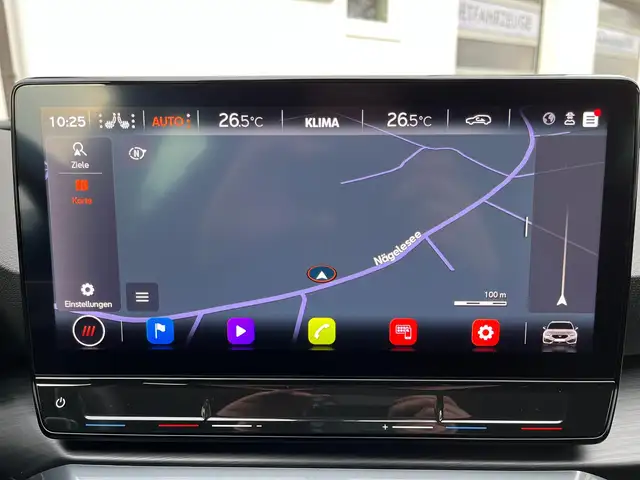 Cupra Leon view 14