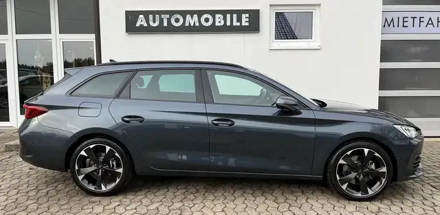 Cupra Leon view 7