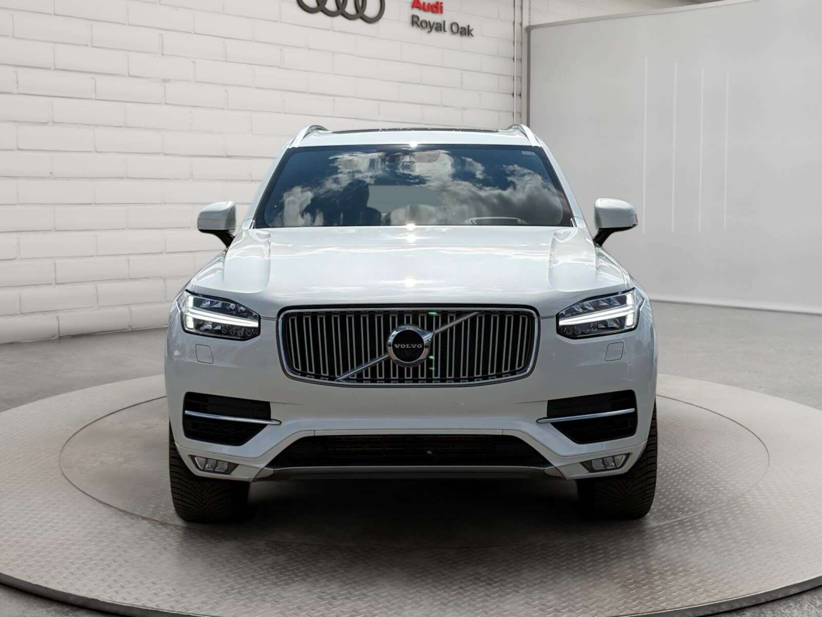 2019 Volvo XC90 Inscription | Clean CarFax | One Owner | Locally D — снимка 1