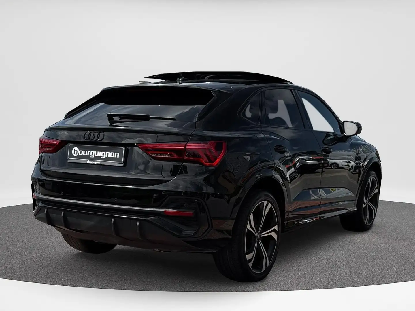 Audi Q3 Sportback 45 TFSI e S Edition | Leder | Elec. klep Zwart - 2