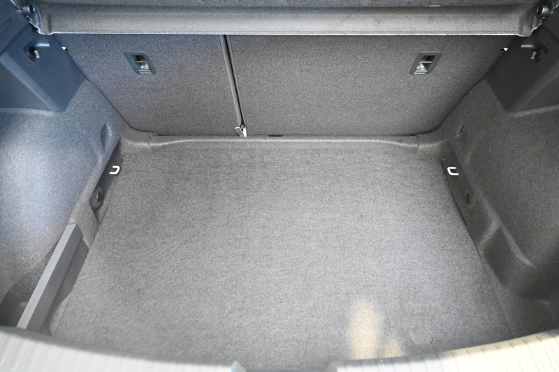 SEAT Leon Style Edition 1.5 eTSI DSG 115 PS — photo 8