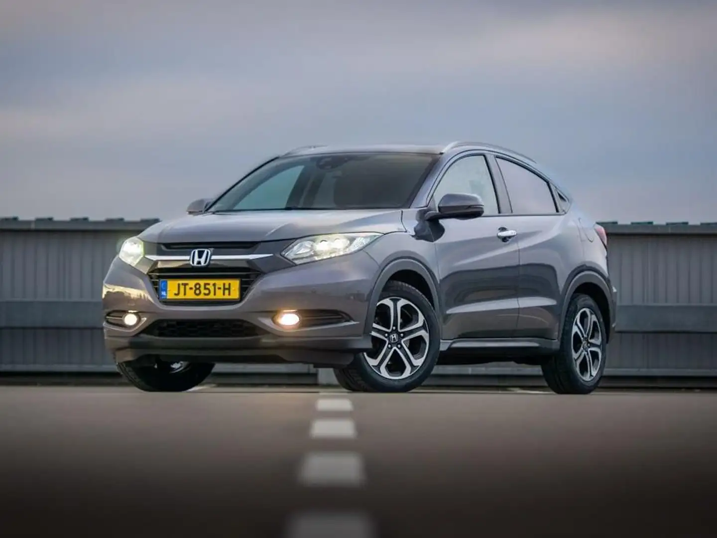 Honda HR-V 1.5 i-VTEC Executive Grau - 2
