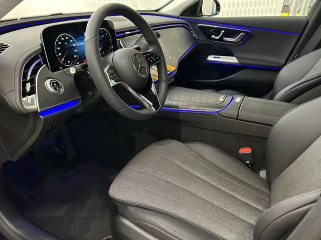 Mercedes-Benz E 220 d 4MATIC Limousine LED PTS Cam AHK SHZ Ansicht 12