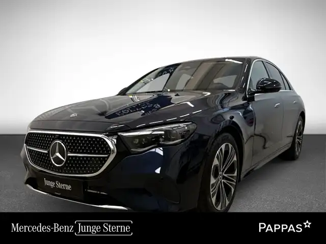 Mercedes-Benz E 220 d 4MATIC Limousine LED PTS Cam AHK SHZ Ansicht 1
