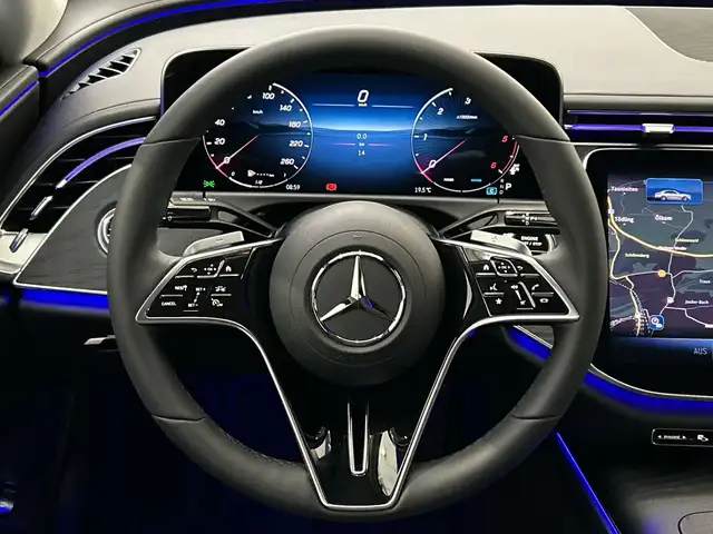 Mercedes-Benz E 220 d 4MATIC Limousine LED PTS Cam AHK SHZ Ansicht 9