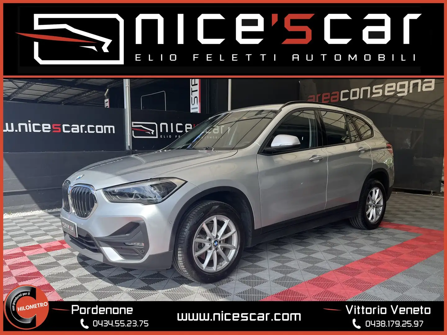BMW X1 sDrive18d Advantage Grau - 1