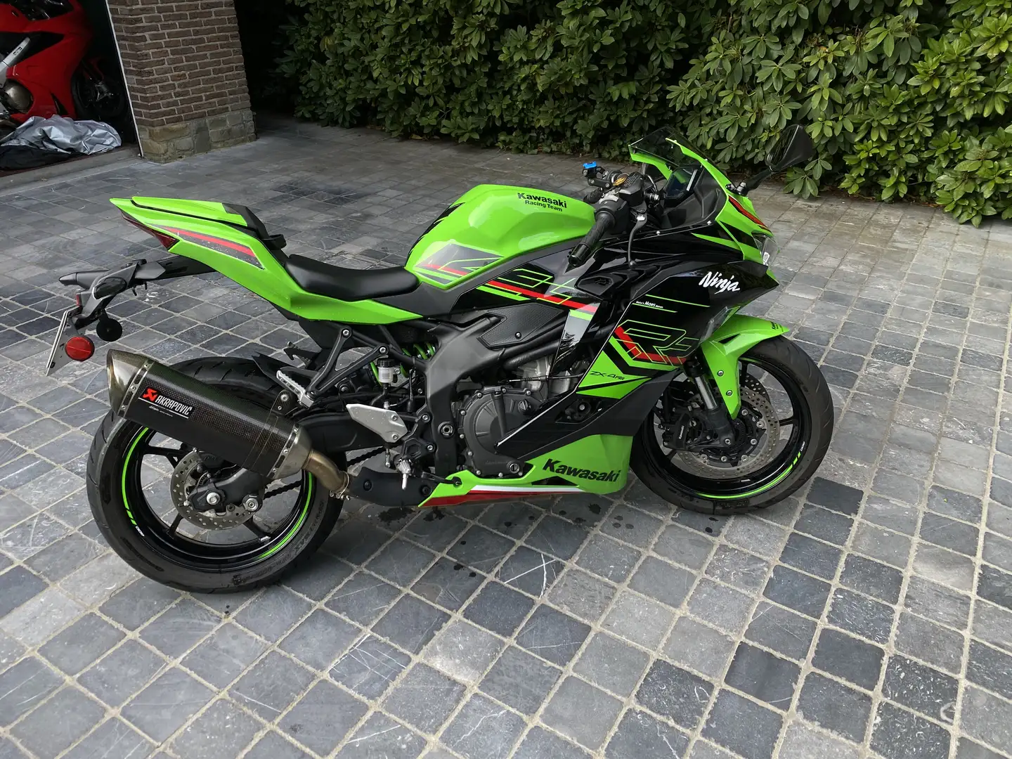 Kawasaki Ninja ZX-4RR Performance Pack - 2