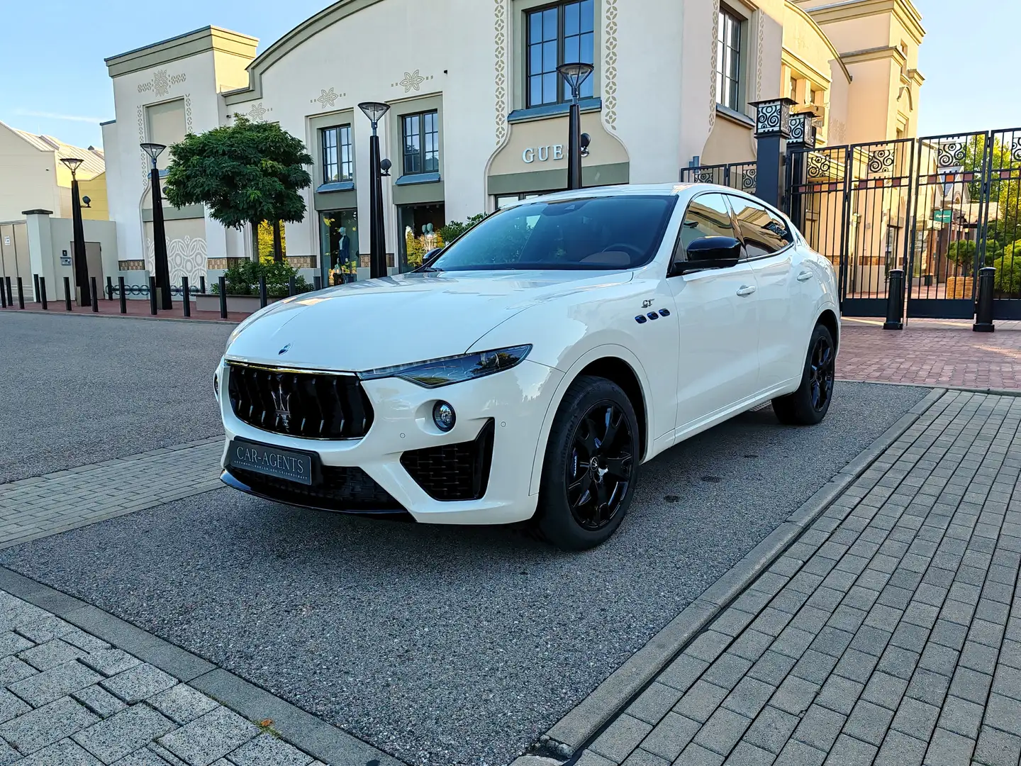 Maserati Levante GT MildHybrid/Sport/Nerissimo/Pano/H&K/360° Weiß - 1