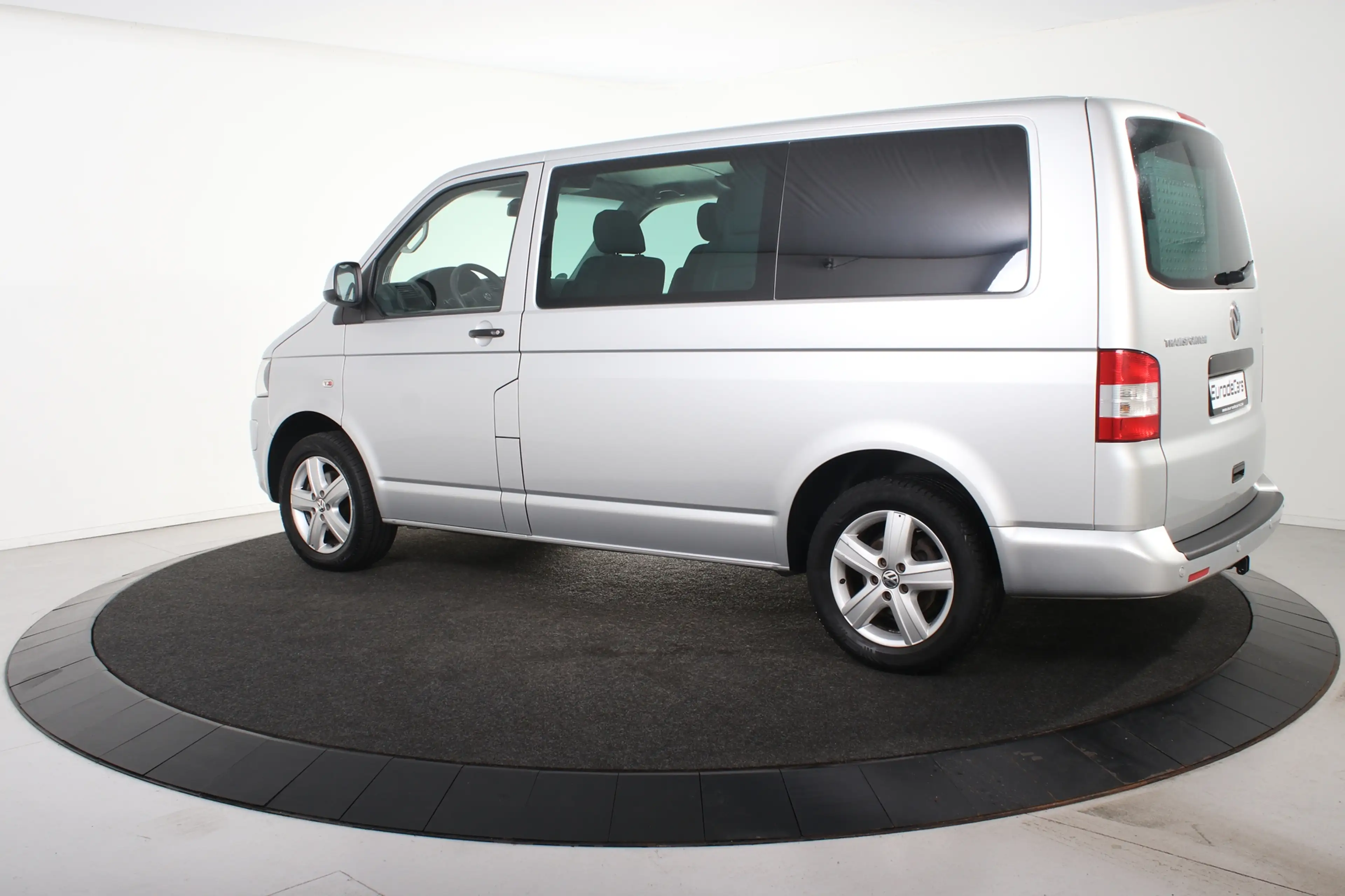 Volkswagen T5 Transporter 2.0 TDI Automaat *Rolstoelbus* — photo 7