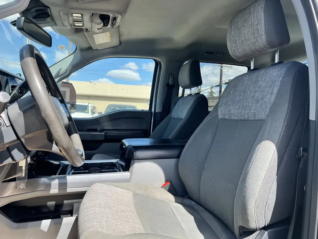 2023 Ford F-250 Super Duty XLT Crew Cab 160 | SYNC 4 | Upfitter Switches | Re — photo 8