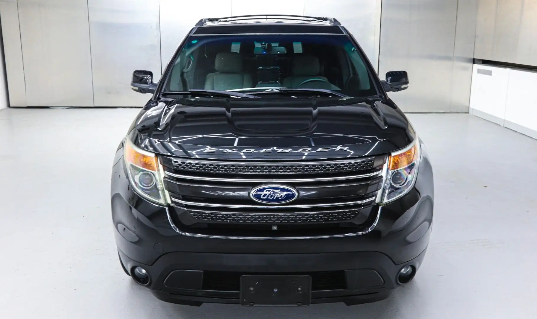 Ford Explorer 3,5 4X4 7 Sitzer 78000 KM Schwarz - 2