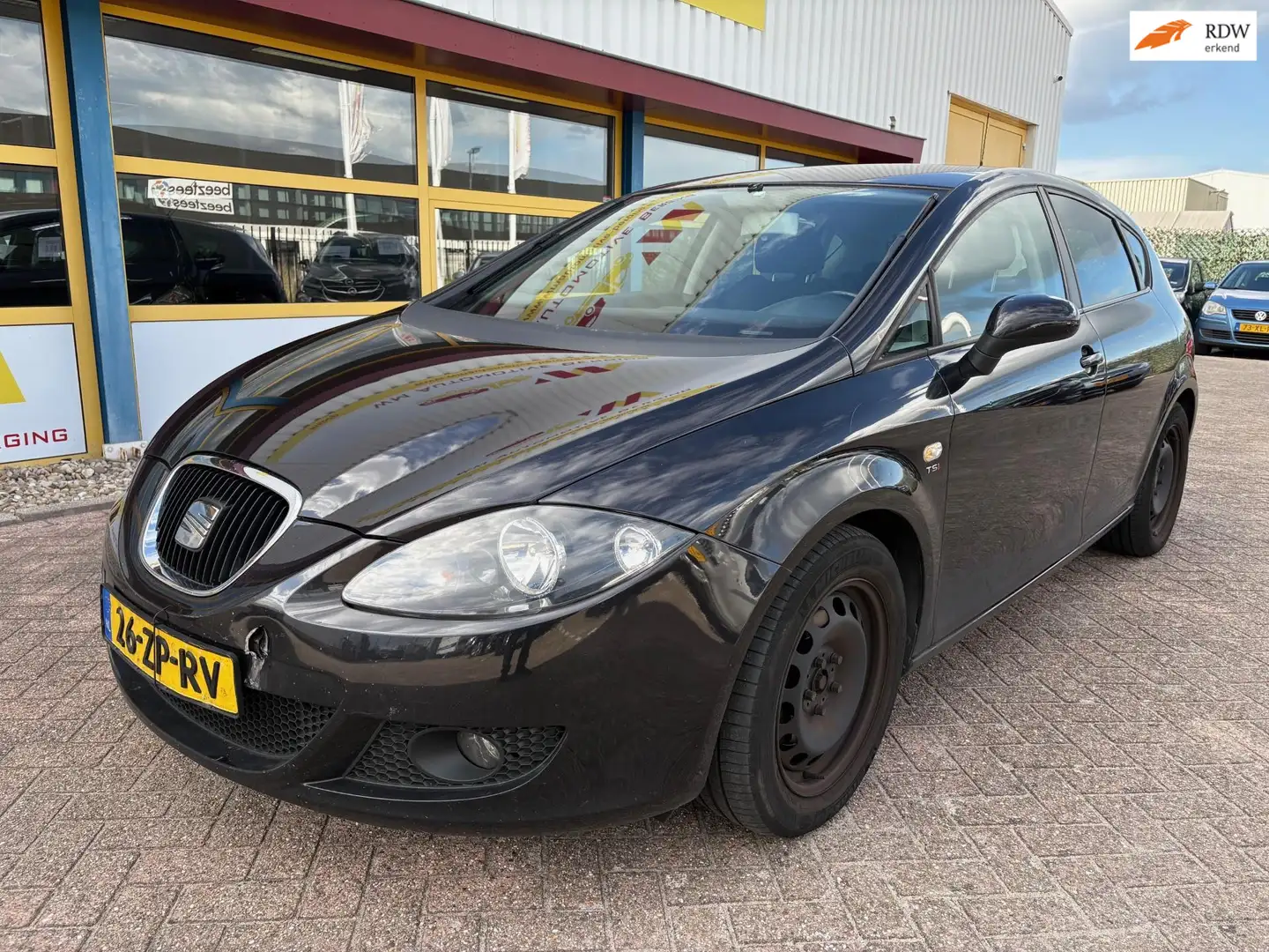 SEAT Leon 1.4 TSI Stylance AIRCO APK T/M 17-9-2026 Zwart - 1