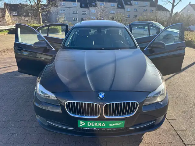 BMW 528 i AUTOMATIK. NAVIGATION.SCHIEBEDACH.LEDER.KAMERA.