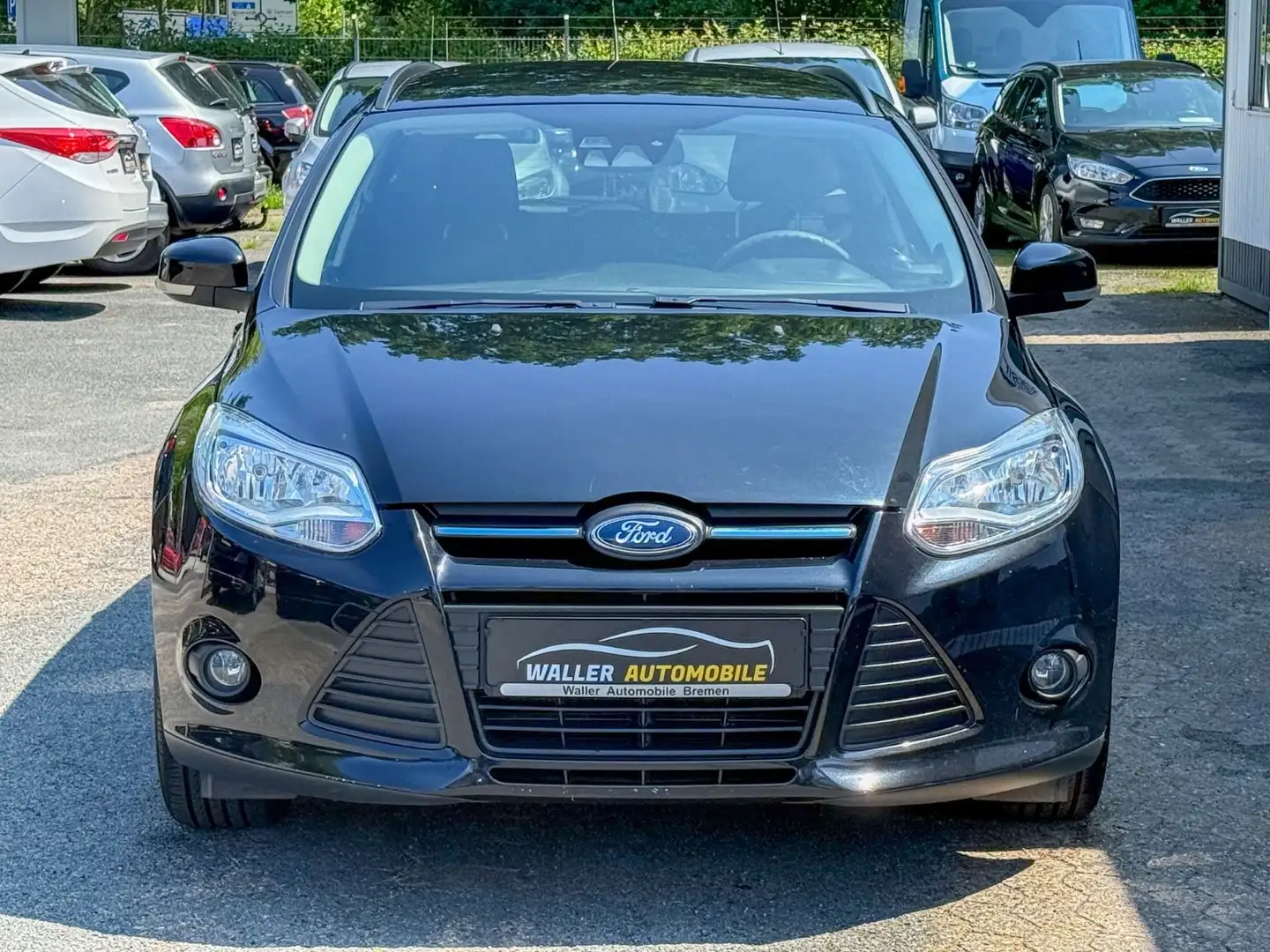 Ford Focus Turnier 1.6 Ti-VCT Trend Zwart - 2