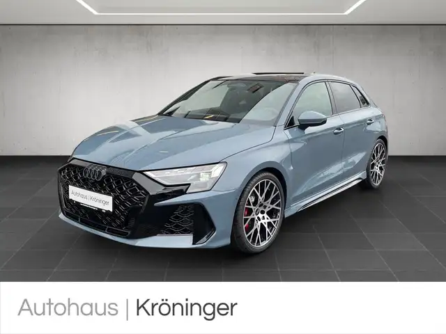 Audi RS3 main image