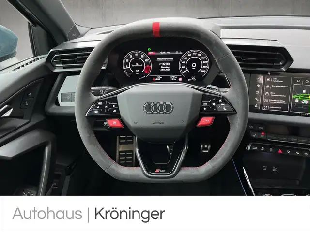 Audi RS3 view 11