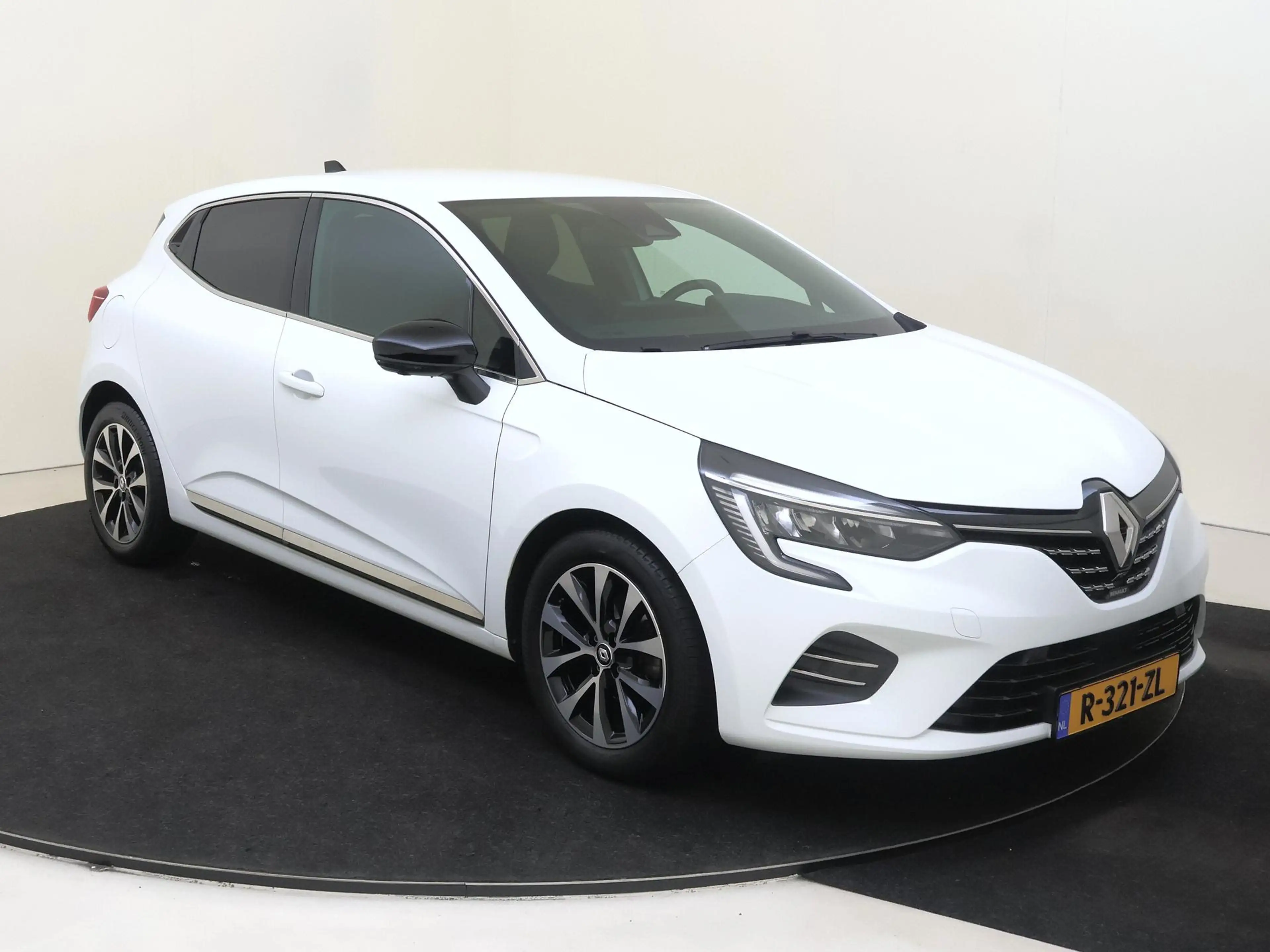 Renault Clio 1.0 TCe 90 Techno | Cruise control | bluetooth | L — photo 2