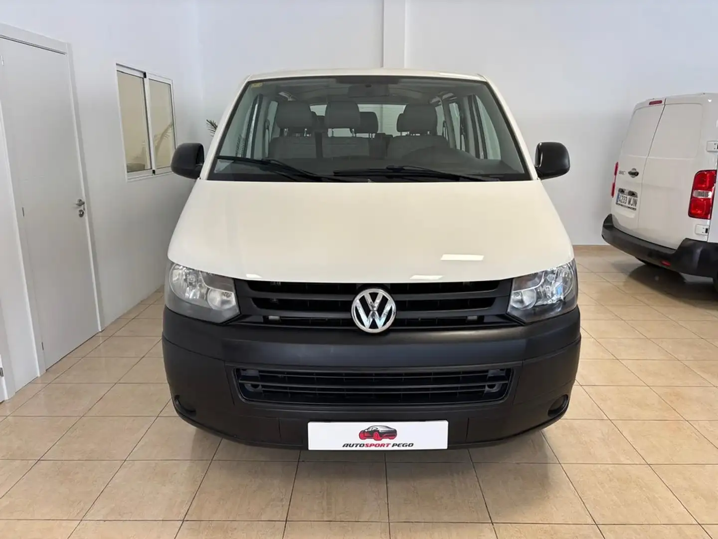 Volkswagen Transporter Kombi Corto T.Medio 2.0 TDI 102cv 2.8T Blanco - 2