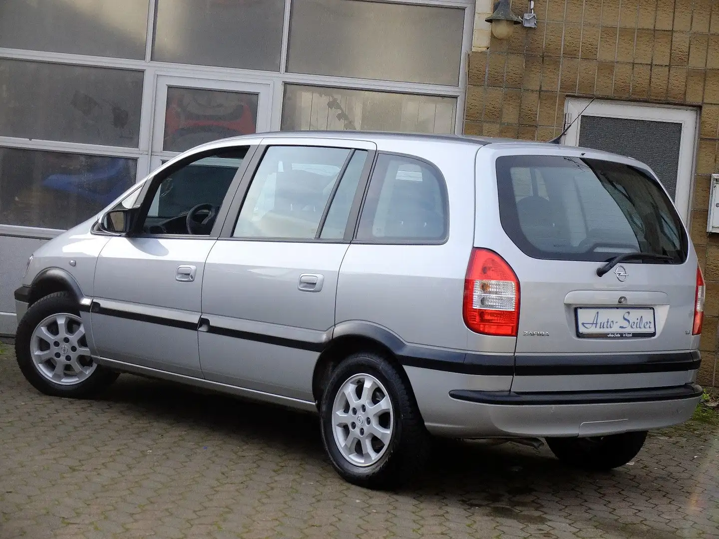 Opel Zafira - 58Tkm - Klima - AHK - Automatik Argento - 2