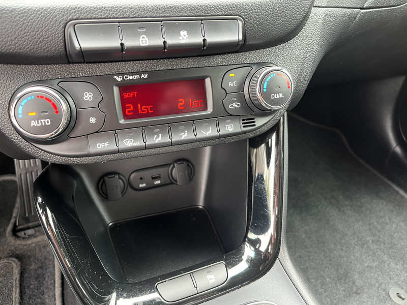 Kia ProCeed / pro_cee'd 1.6 GDI BusinessLine LED Navi Camera 17" — photo 15