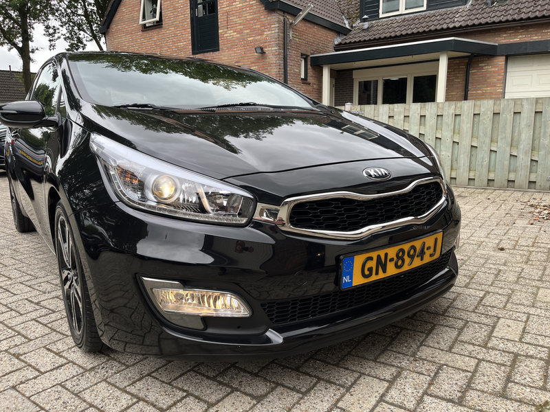 Kia ProCeed / pro_cee'd 1.6 GDI BusinessLine LED Navi Camera 17" — photo 21