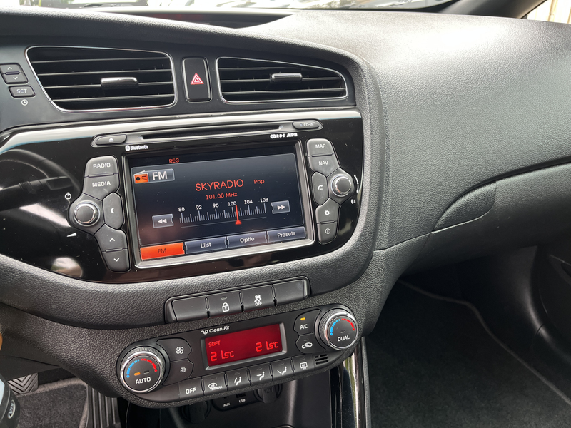 Kia ProCeed / pro_cee'd 1.6 GDI BusinessLine LED Navi Camera 17" — photo 17