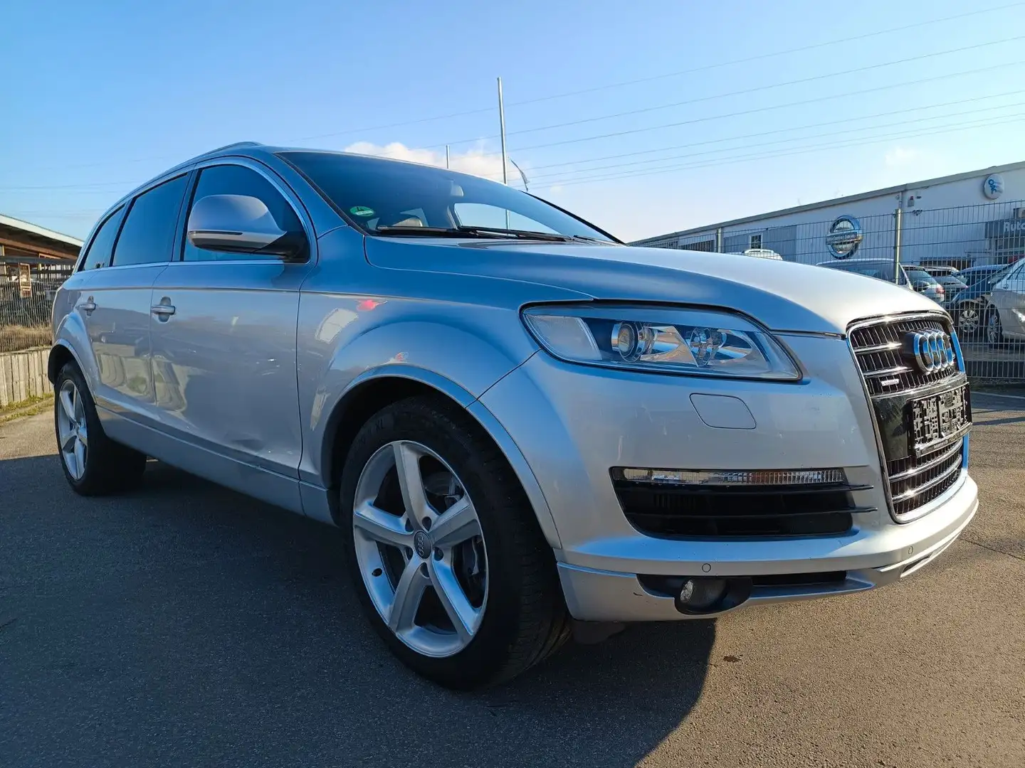 Audi Q7 3.0 TDI quattro/ S line Sport /Xenon/7Sitzer Silber - 1