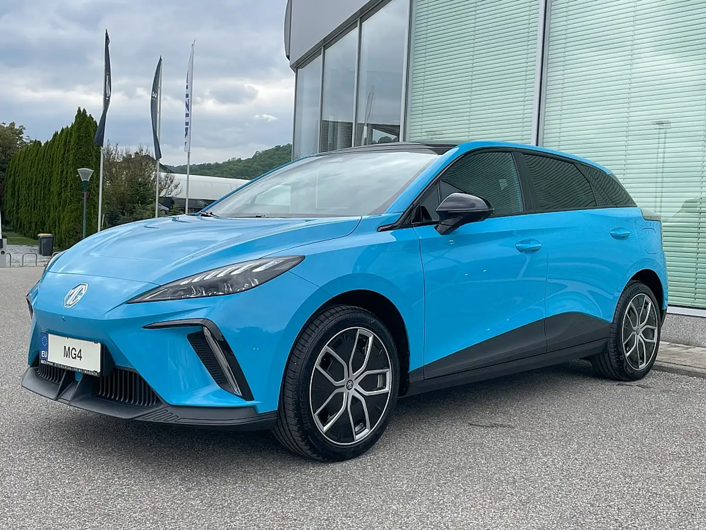 MG MG4 EV  **26.990,-  Trophy 77 kWh.AKKU Bleu - 1