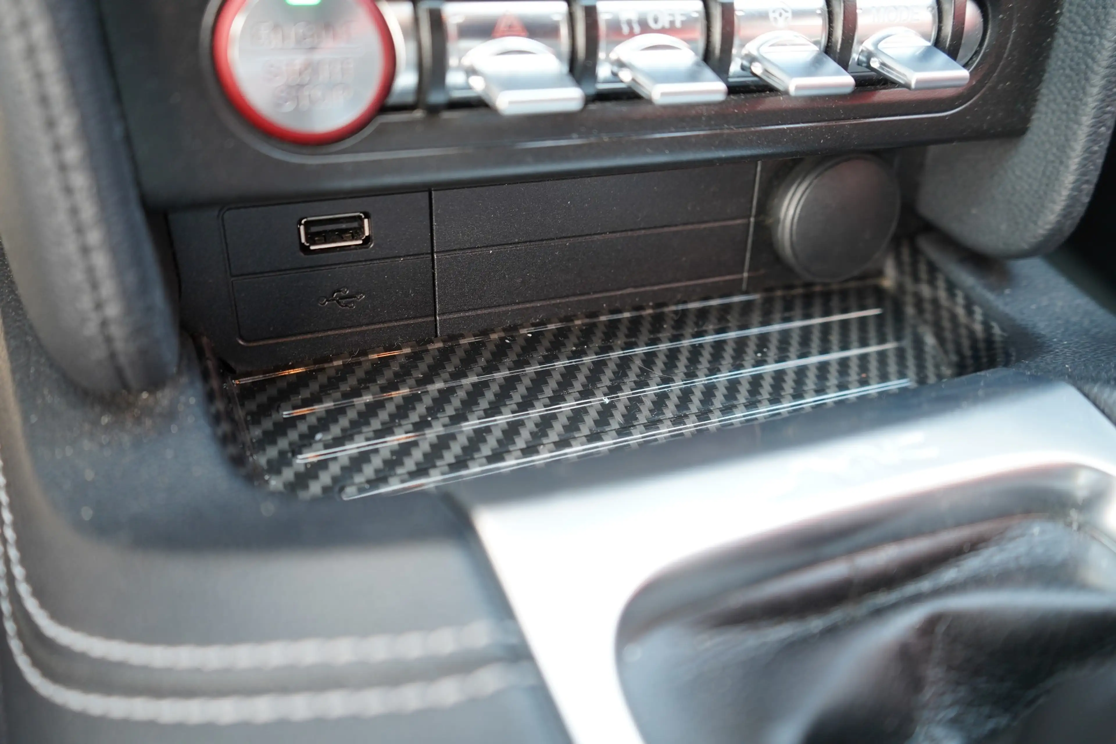 Ford Mustang 5.0 Mach 1 — photo 23