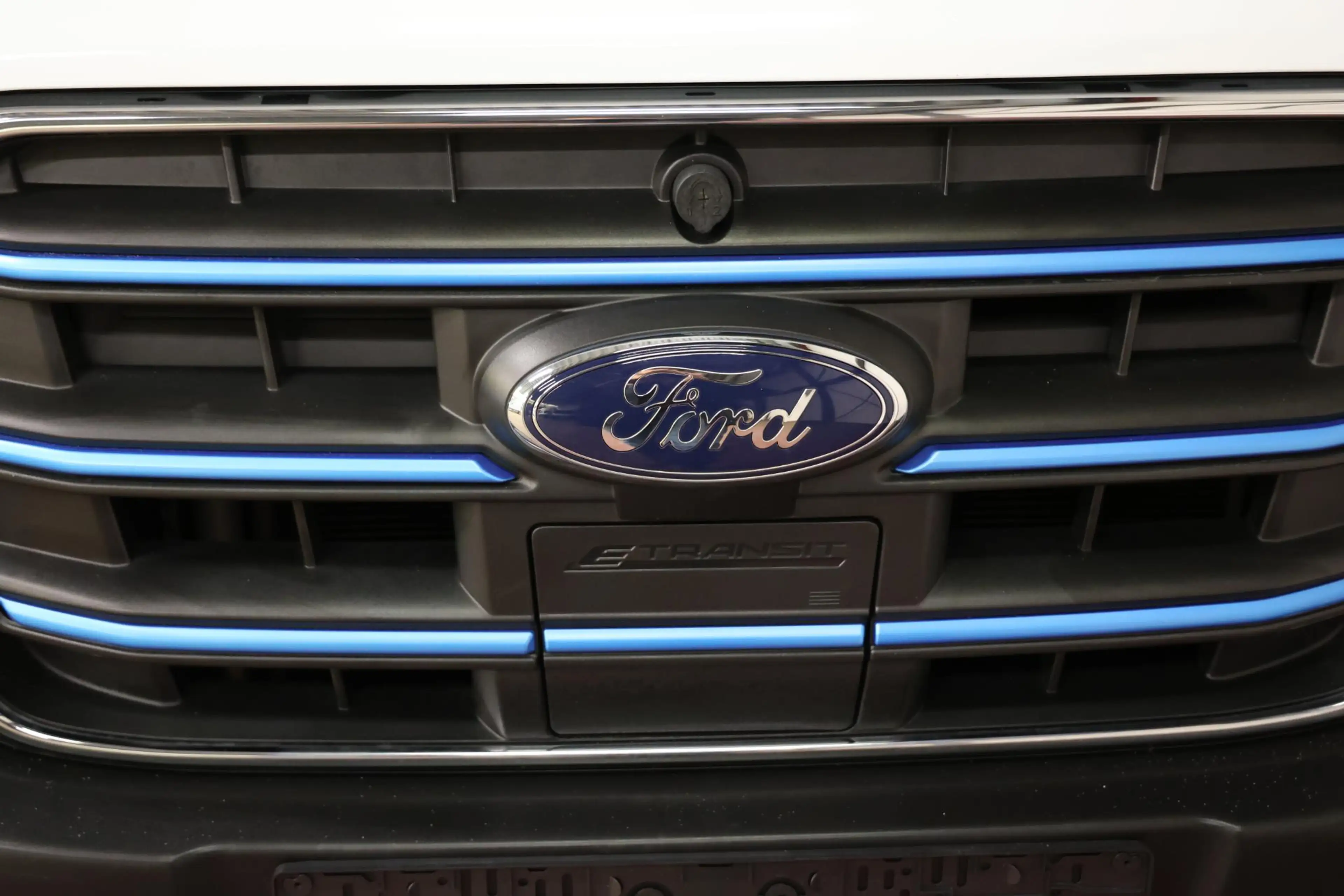 Ford E-Transit 350 L2H2 Trend 68 kWh — photo 17
