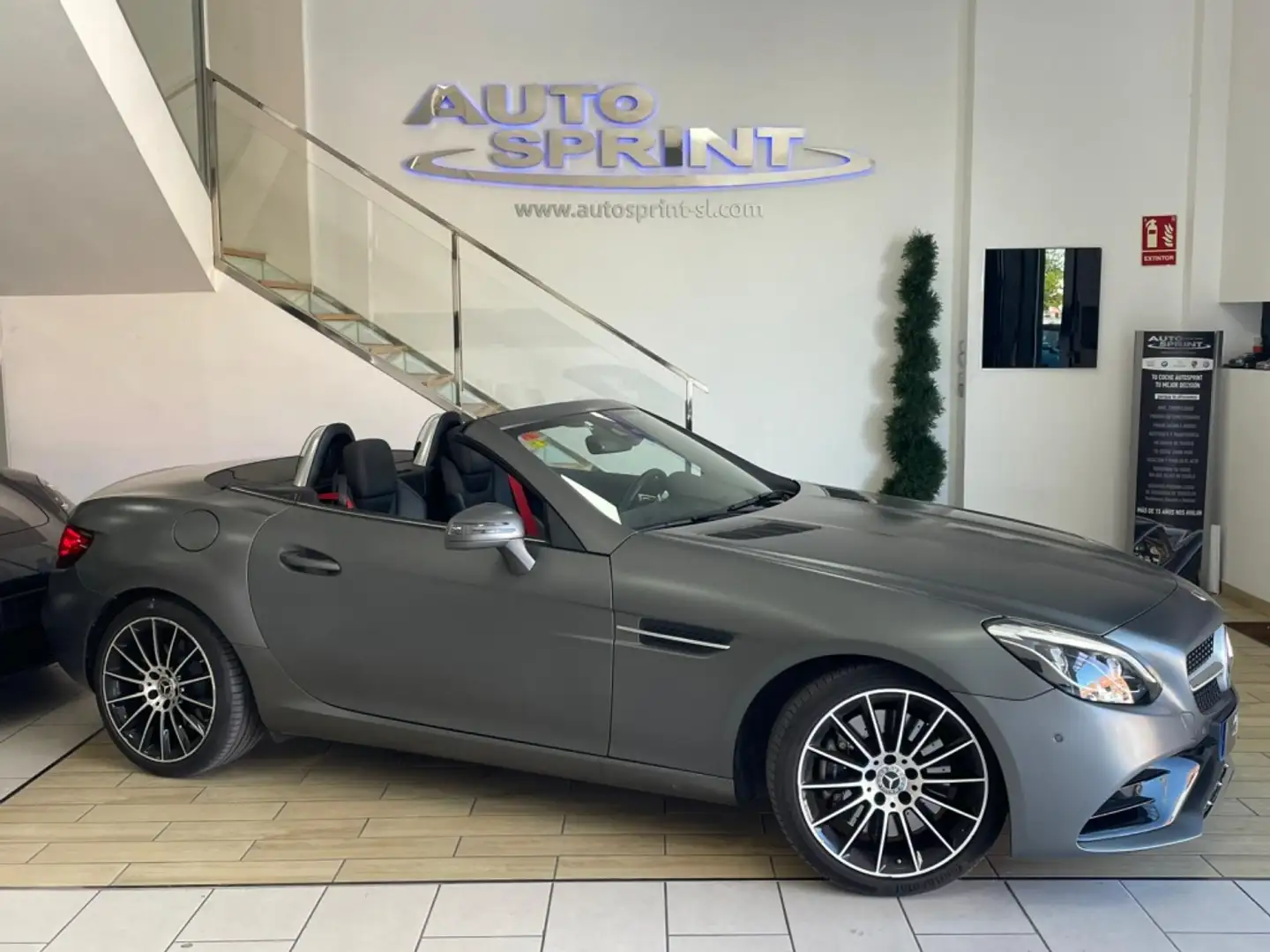 Mercedes-Benz SLC 200 9G-Tronic Gris - 2