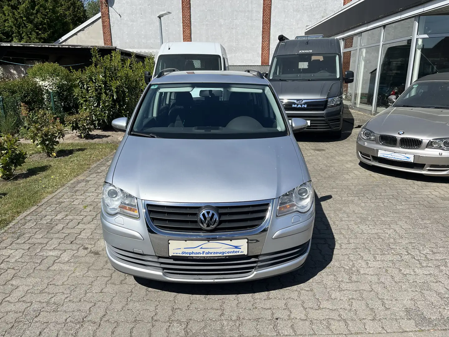 Volkswagen Touran Trendline EcoFuel aus1.Hand mit TÜV/AU-Neu Gris - 2