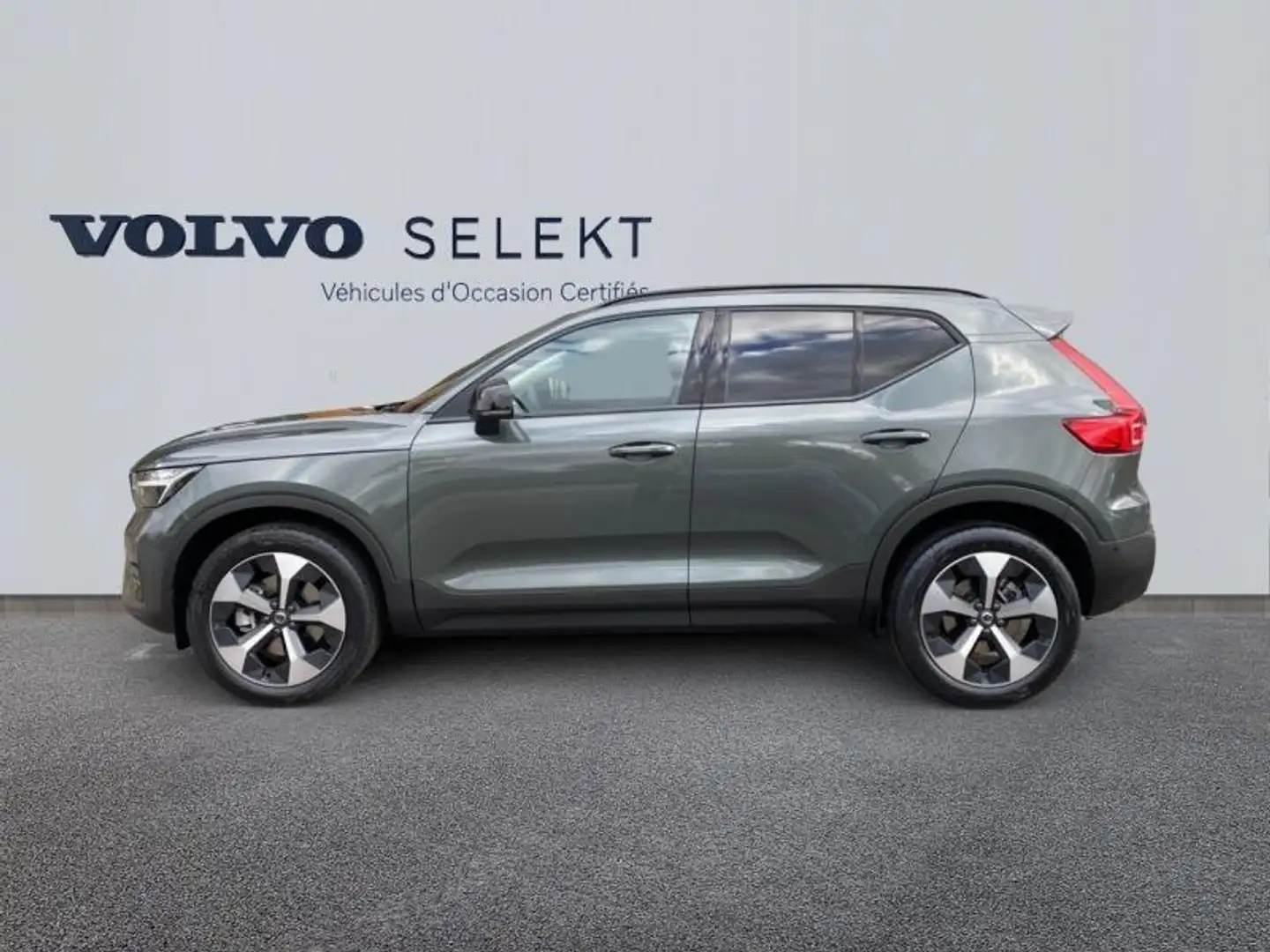 Volvo XC40 B3 163ch Ultra DCT 7 Vert - 2