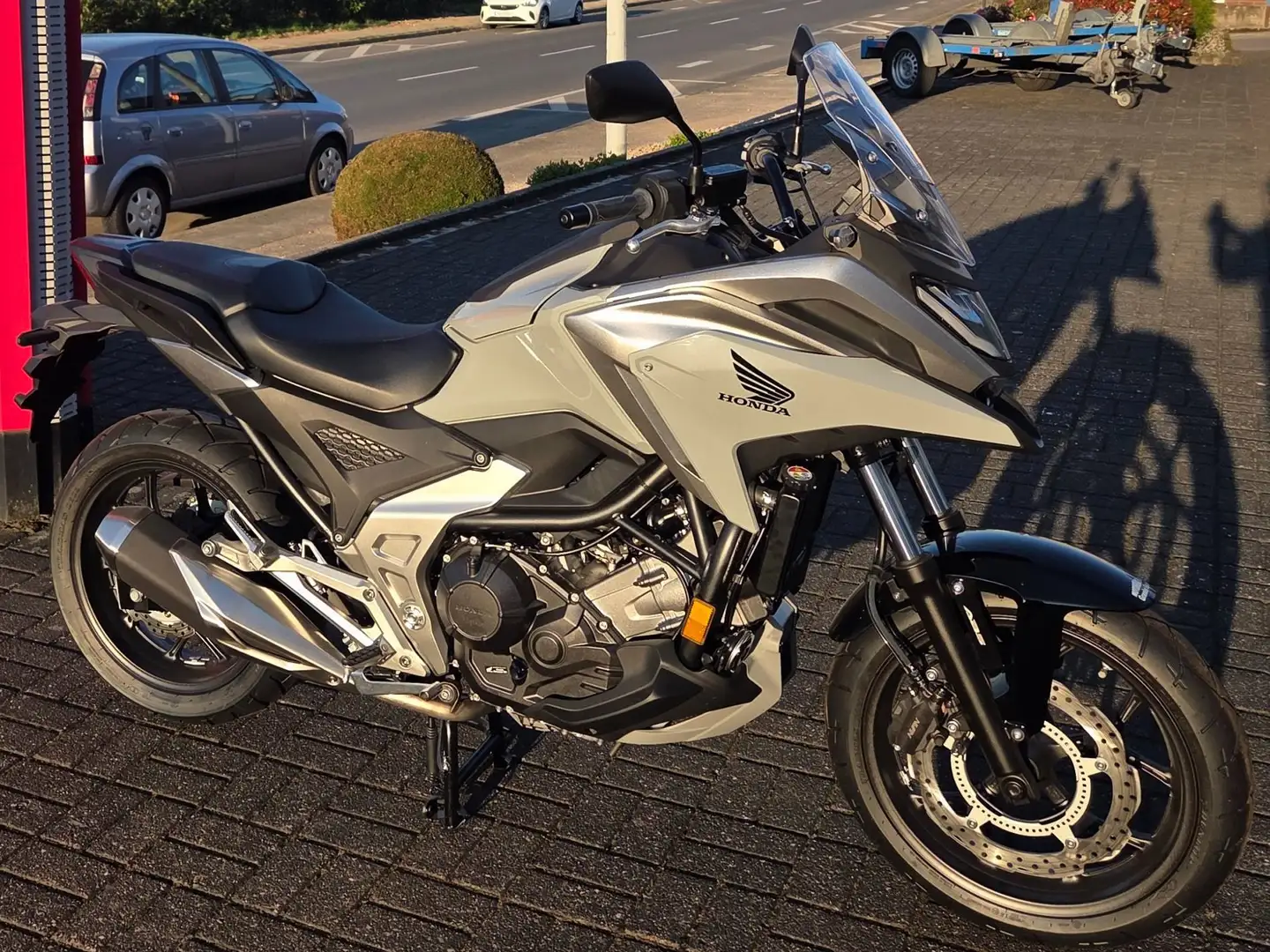 Honda NC 750 X*Zubehör*Händlerkurzzulassung* Gris - 2