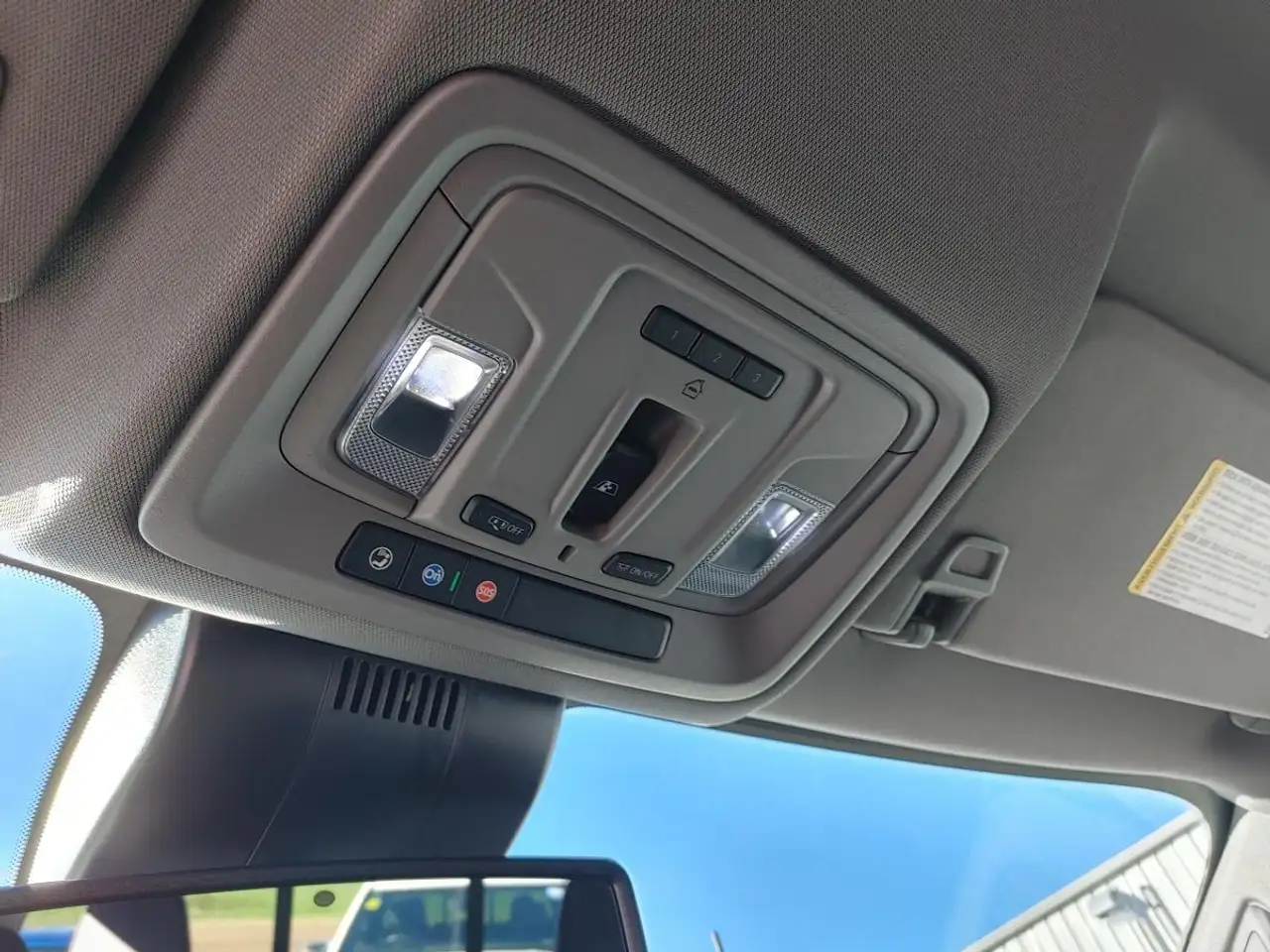 GMC Sierra 3500 снимка GMC Sierra 3500