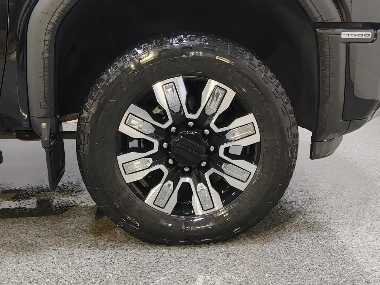 GMC Sierra 3500 снимка GMC Sierra 3500