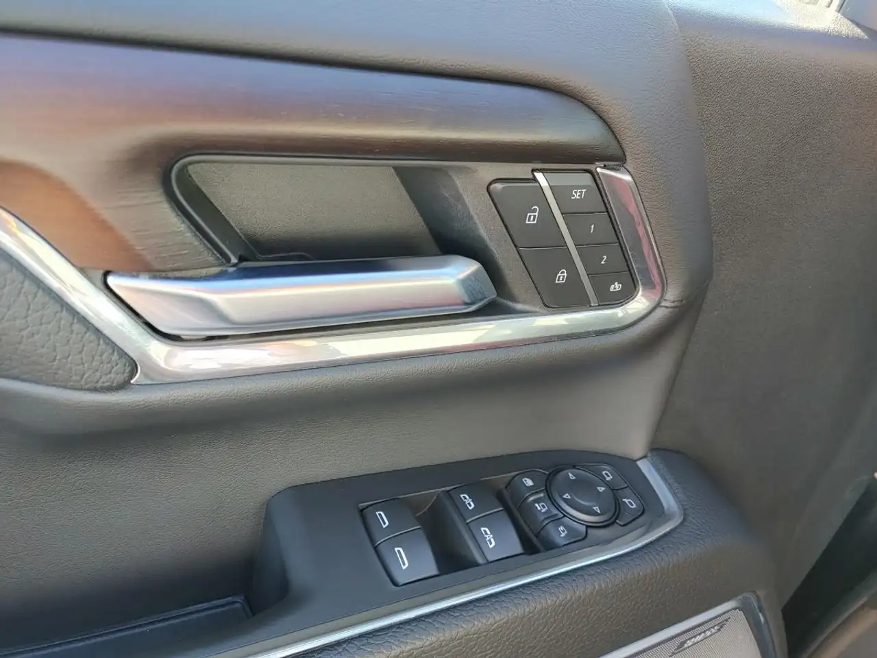 GMC Sierra 3500 снимка GMC Sierra 3500