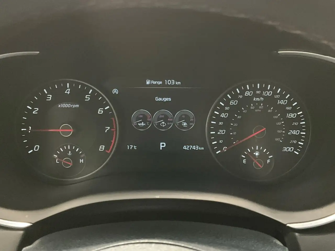 Kia Stinger снимка Kia Stinger