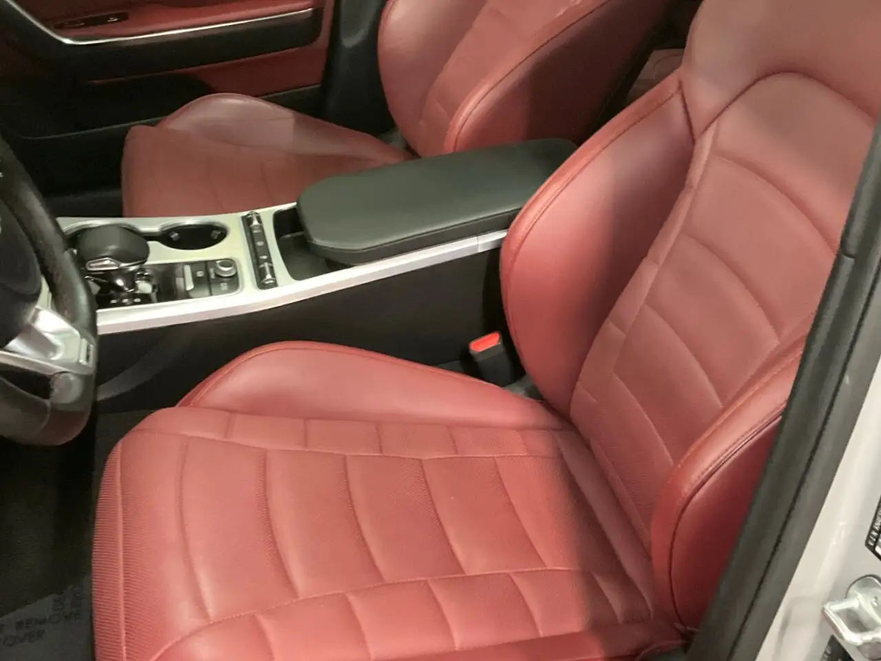 Kia Stinger снимка Kia Stinger
