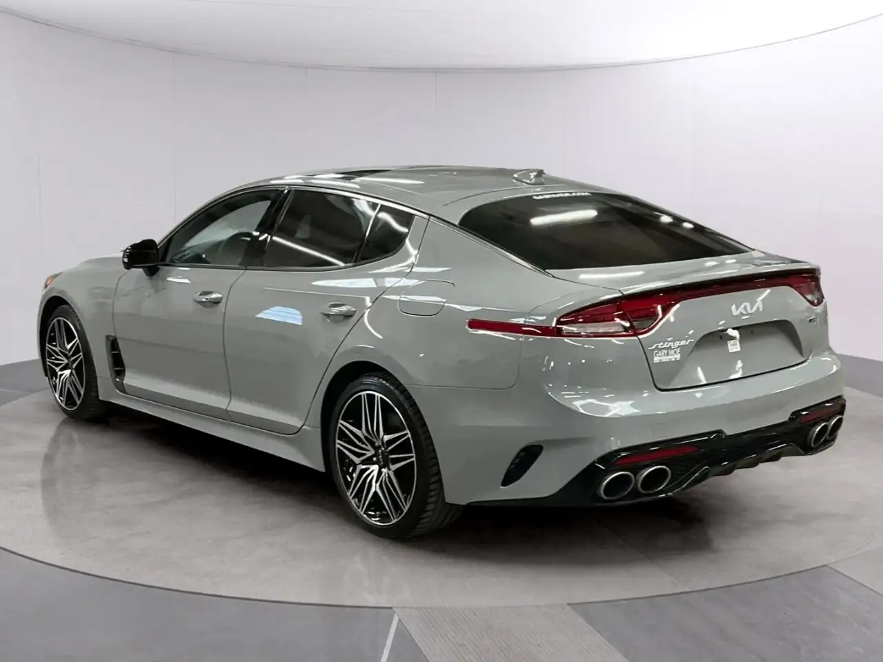 Kia Stinger снимка Kia Stinger
