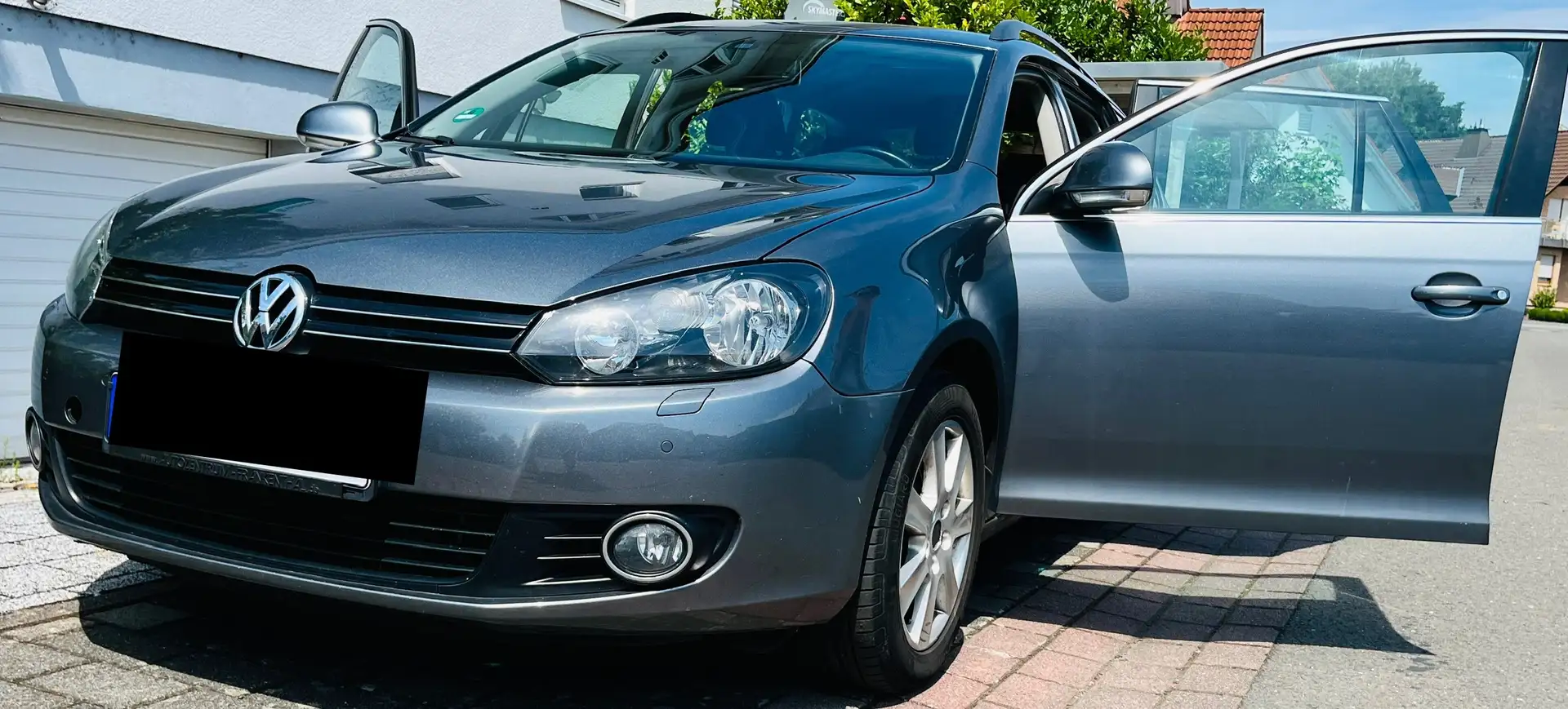 Volkswagen Golf Variant 1.2 TSI Comfortline 77kW mit Rückfahrkamera Grau - 2