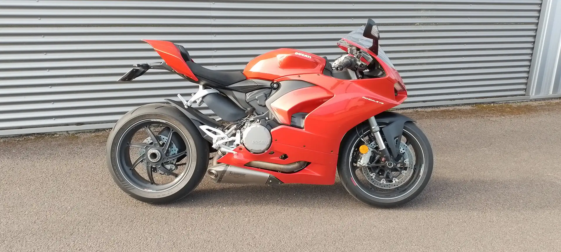Ducati Panigale V2 Rouge - 1