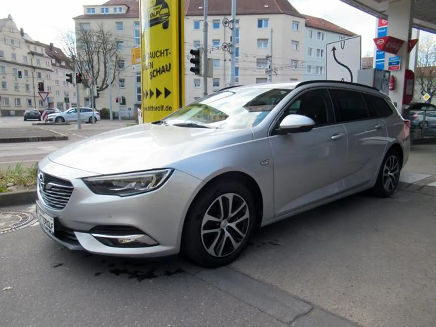 Opel Insignia ST 1.6D Aut. Business Navi/SHZ/RFK/Keyl Silber - 2