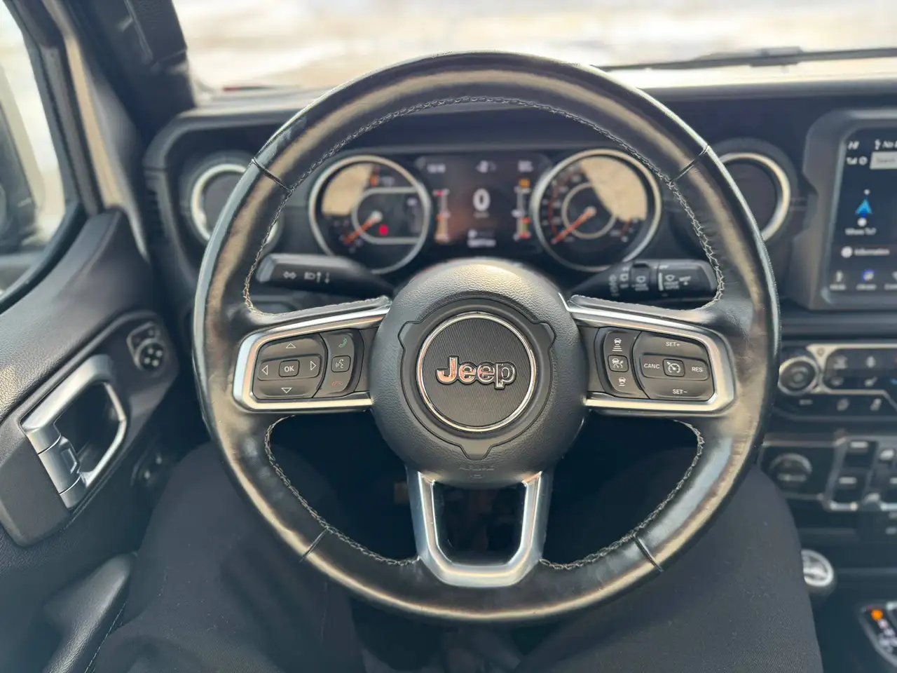 Jeep Wrangler снимка Jeep Wrangler