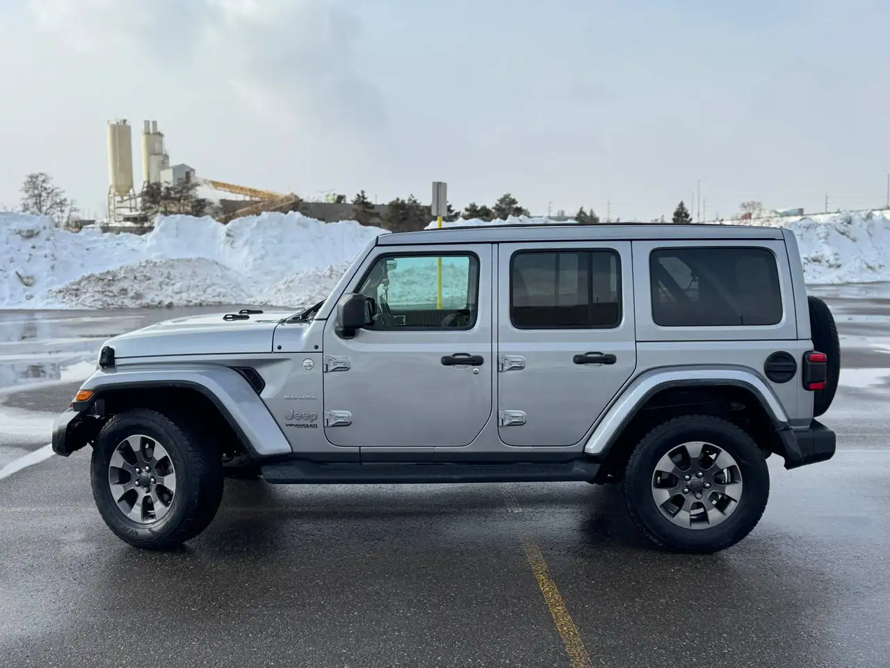 Jeep Wrangler снимка Jeep Wrangler