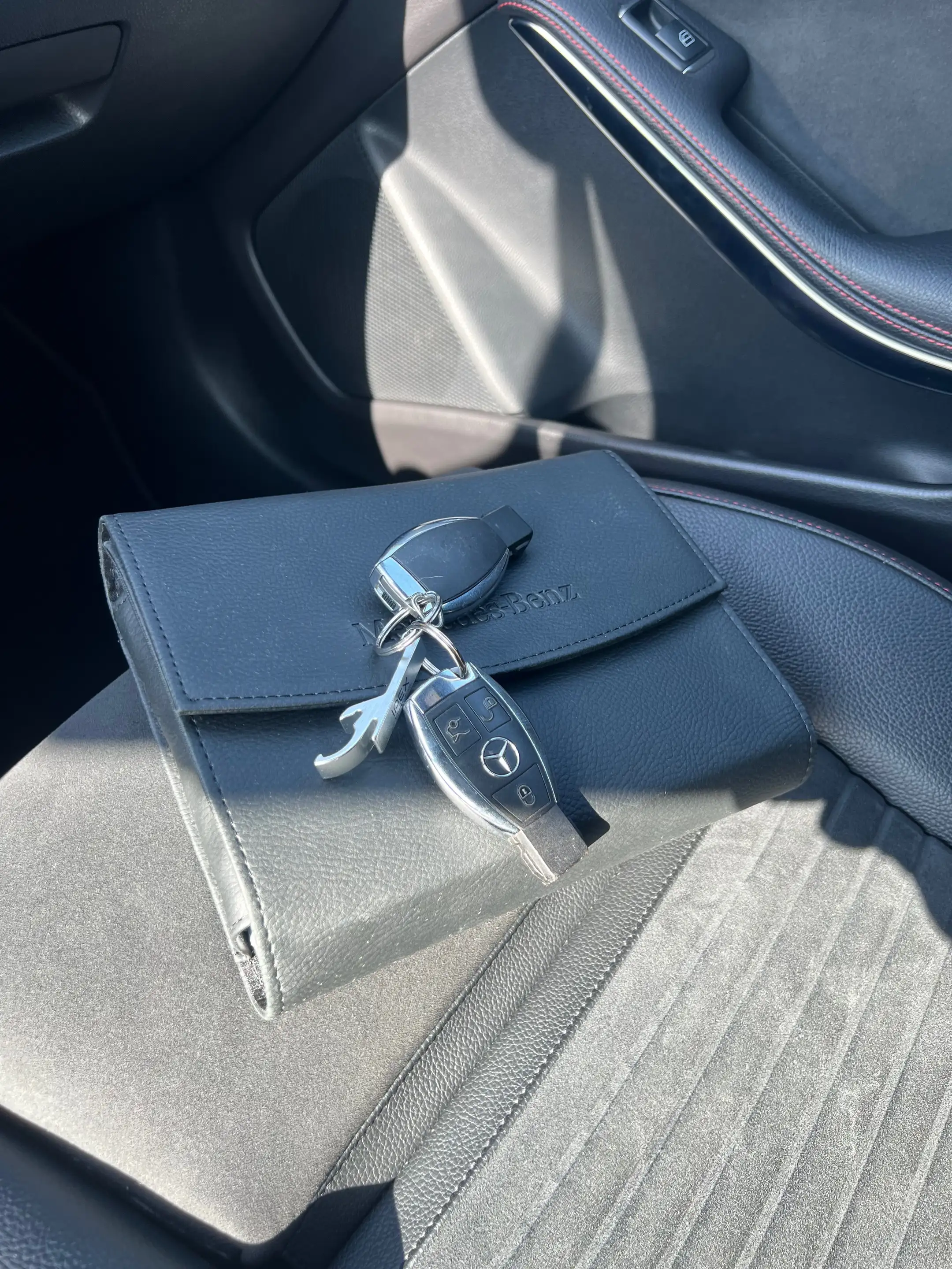 Mercedes-Benz GLA 180 GLA 180 Business Solution AMG (EU6.2) — photo 13