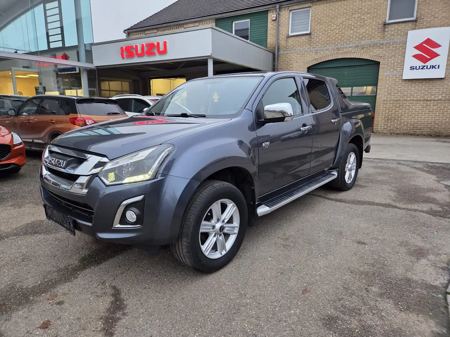 Isuzu D-Max 1.9 Turbo D 4WD LSX Noir - 2