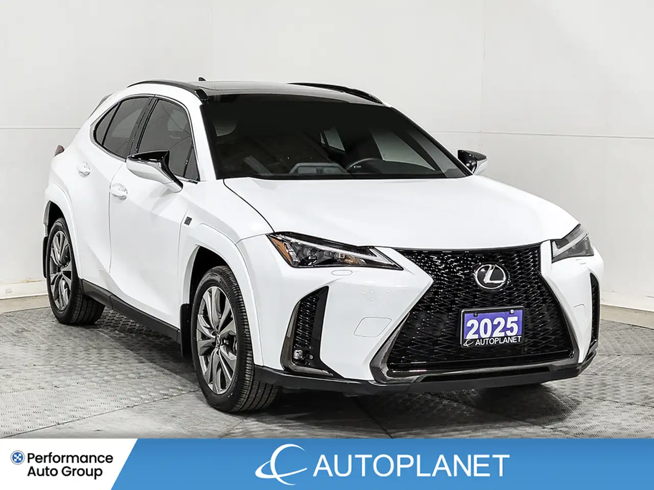 Lexus UX снимка Lexus UX