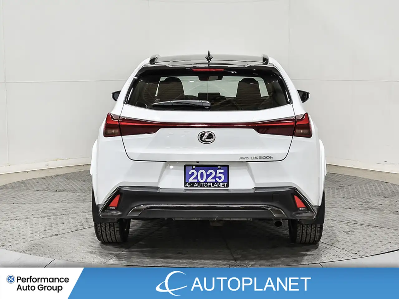 Lexus UX снимка Lexus UX